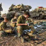 LA FRANCE ACCUSÉE DE FOURNIR DES ARMES À ISRAËL POUR AGRANDIR SA GUERRE D’ANNIHILATION