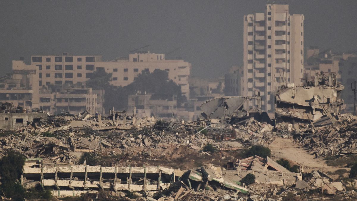 Des frappes israéliennes sur un hôpital : 15 morts et trois journalistes parmi les victimes